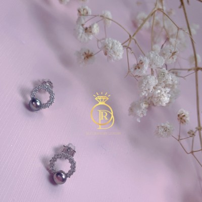 Hoa tai tròn viên trai màu lông công cao cấp