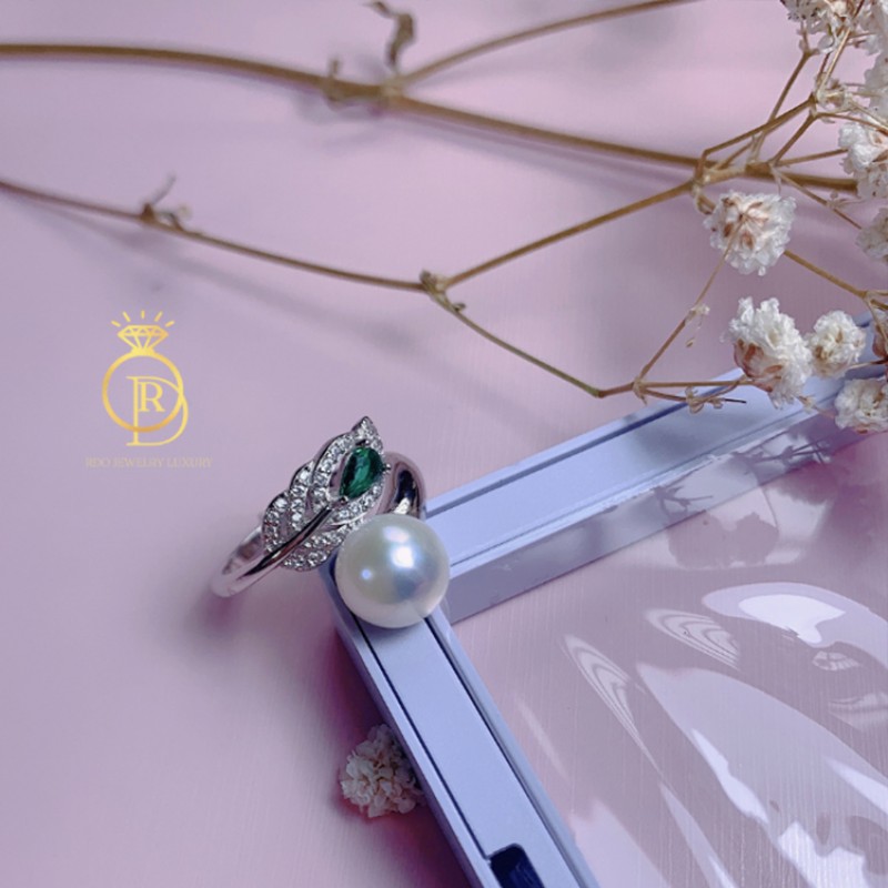 Vòng tay và nhẫn kiểu lá Ngọc Trai